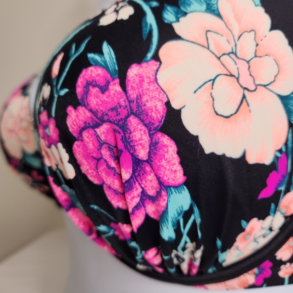 SOLD - Shade & Shore Multi-Color Floral Padded Beaded Edge Bikini Top 38DD - Picture 4 of 7